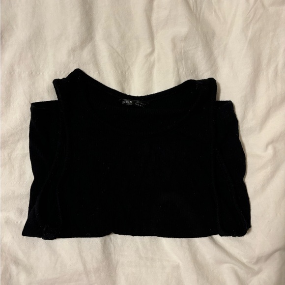 Shein black tank top - Picture 2 of 3